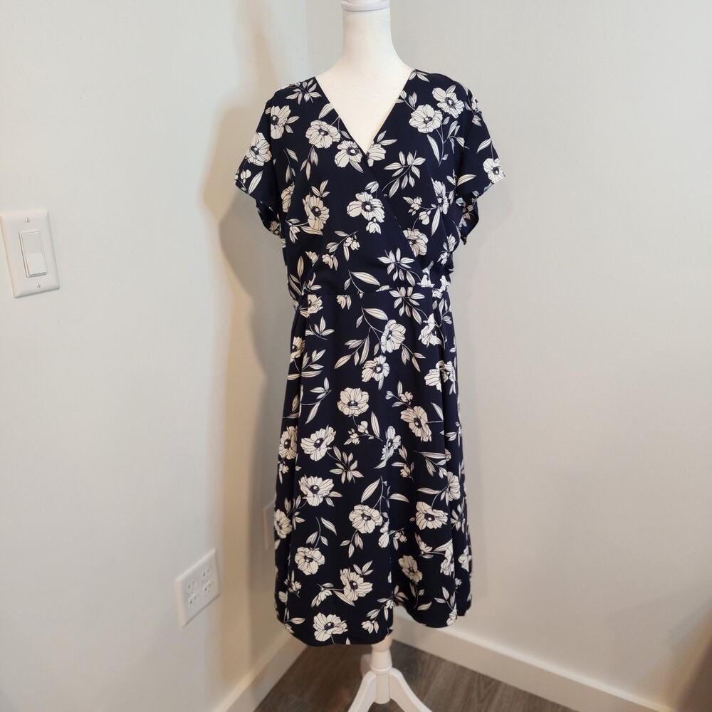 Ann Taylor Navy and White Floral Wrap-Style Midi Dress